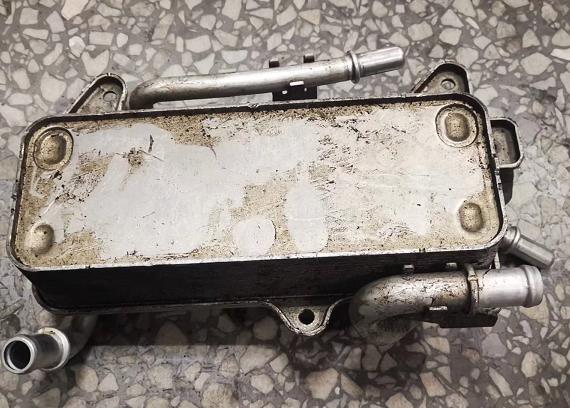 04M0317021G oil cooler for vw