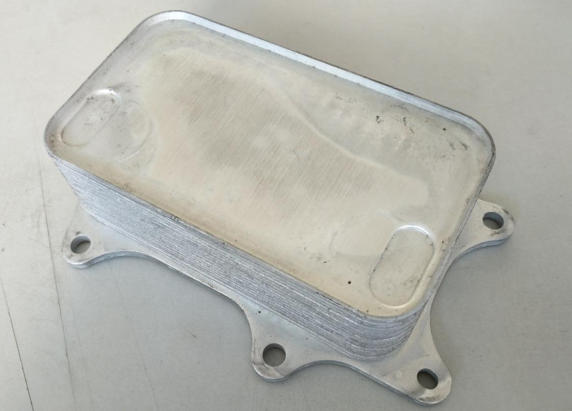 A6261800165 Oil Cooler Radiator for BENZ