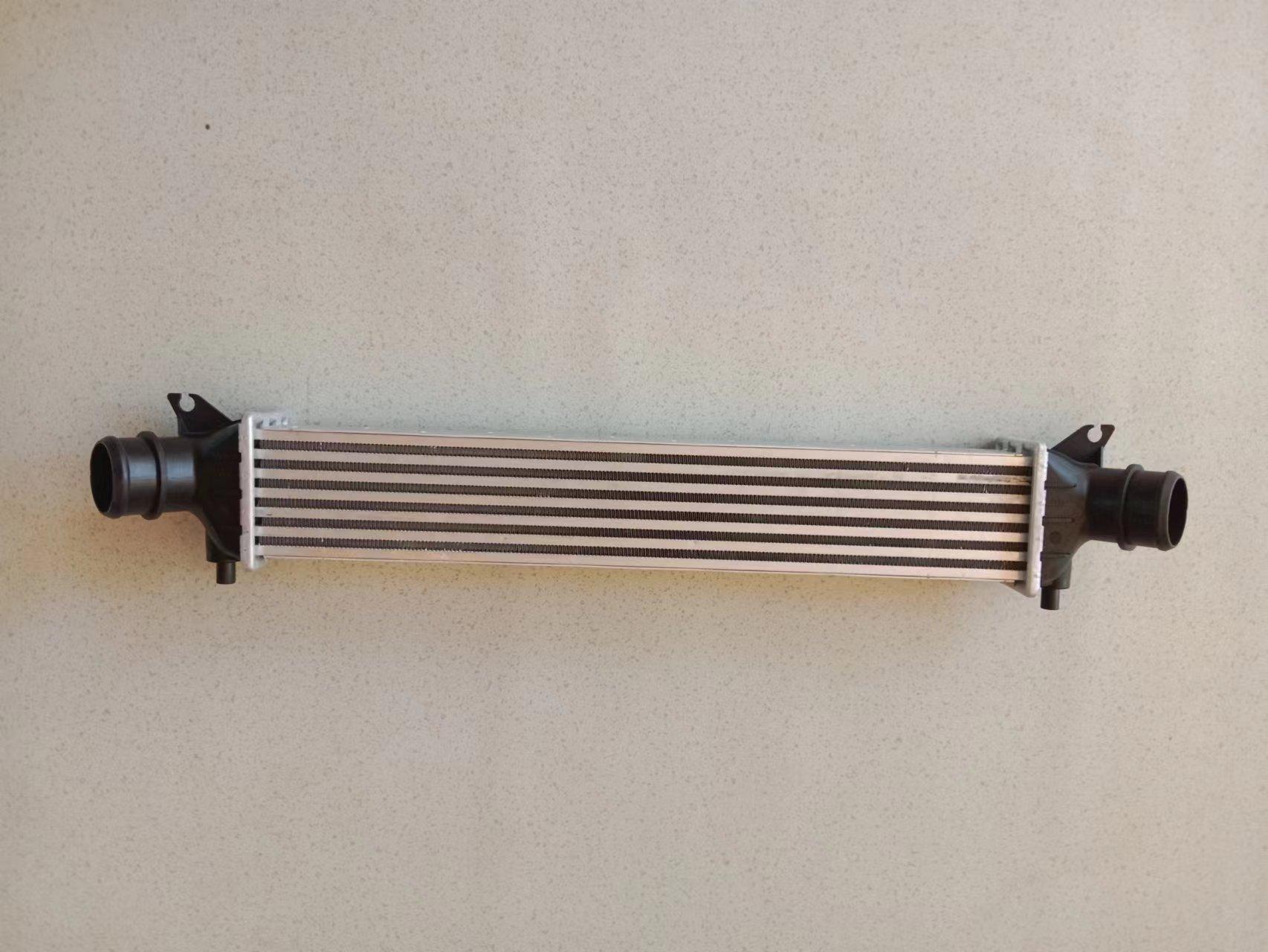 2330003BAD0000 car Intercooler，charge air cooler for Trumpchi GAC Trumpchi GS5（