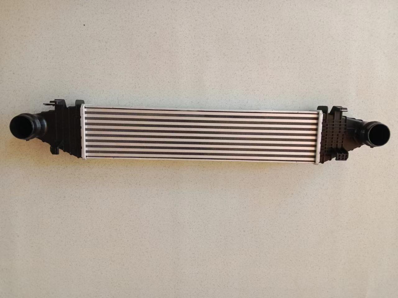 A2045000100 car Intercooler，charge air cooler for Benz W204