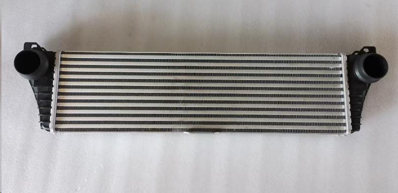 W639 car Intercooler，charge air cooler for Benz W639