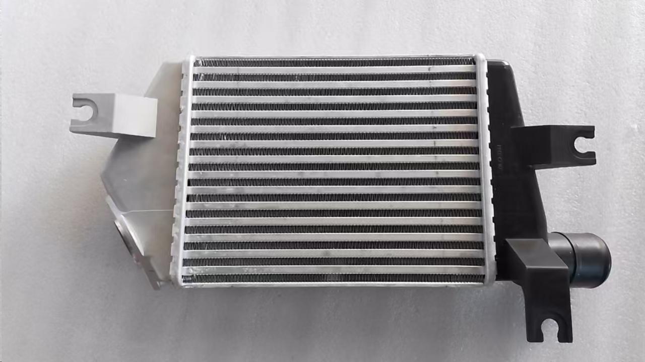 MN135001 car Intercooler，charge air cooler for Mitsubishi Mitsubishi